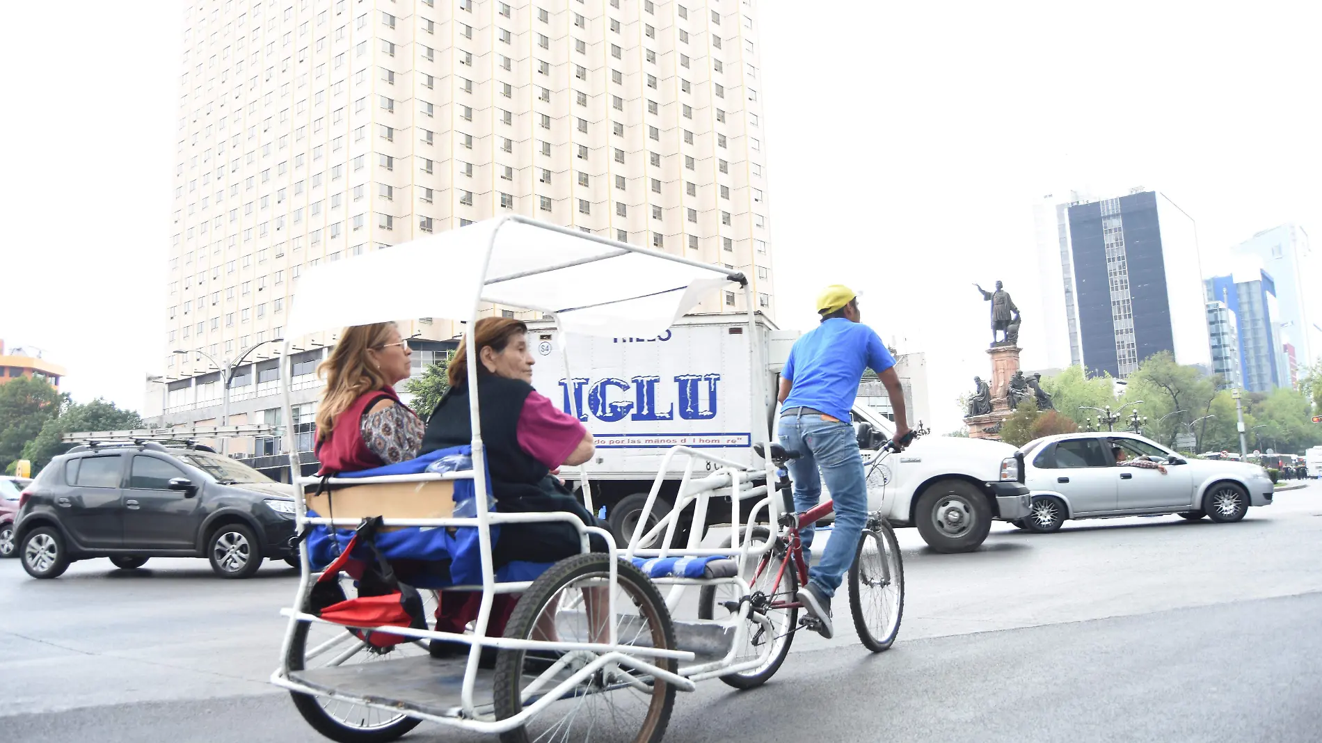 BICITAXIS PASEO DE LA REFORMA .. DANIEL GALEANA  (6)